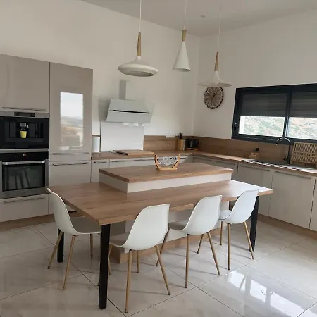 Villa Modern & Bright Narbona